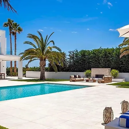 别墅 Carvoeiro Sleeps 12 With Pool And Air Con *