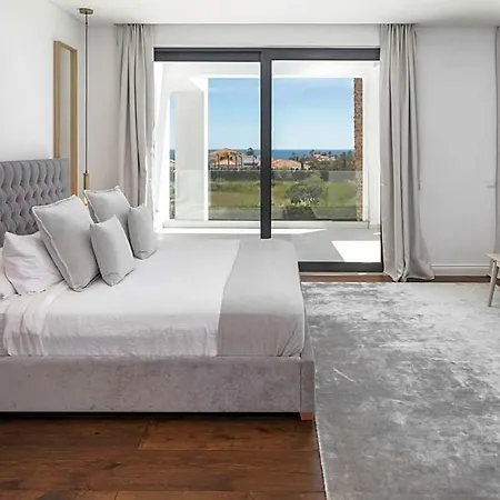 Carvoeiro Sleeps 12 With Pool And Air Con 别墅 卡武埃鲁